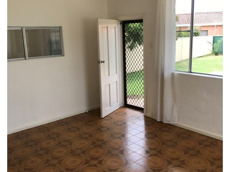 32 Schofield Avenue, Earlwood NSW 2206