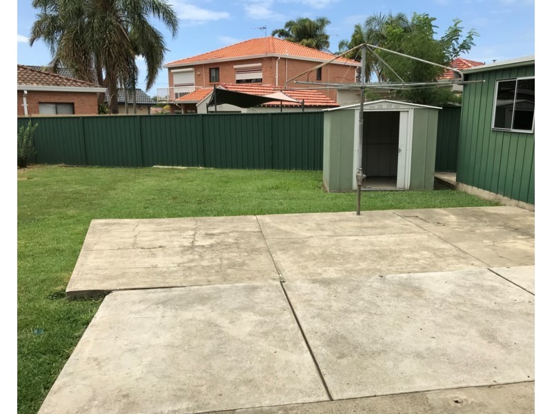 32 Schofield Avenue, Earlwood NSW 2206