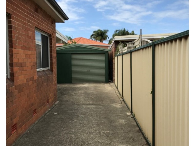 32 Schofield Avenue, Earlwood NSW 2206