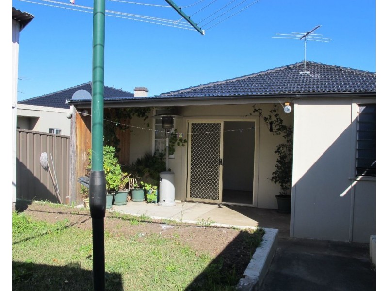 9 Angus Street, Earlwood NSW 2206