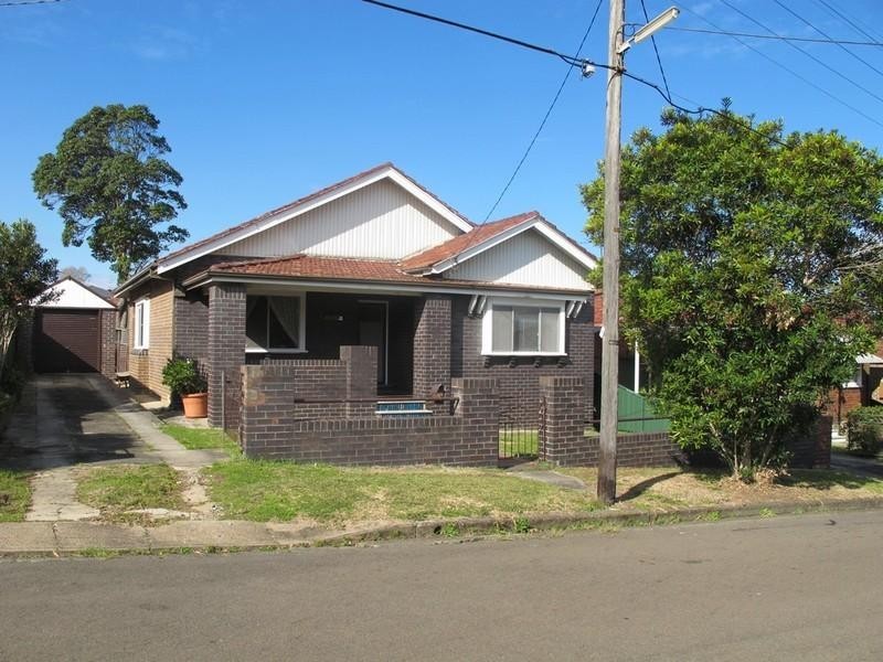 17 Willunga Avenue, Earlwood NSW 2206