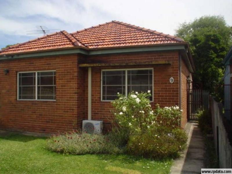 9 Alfred Street, Clemton Park NSW 2206