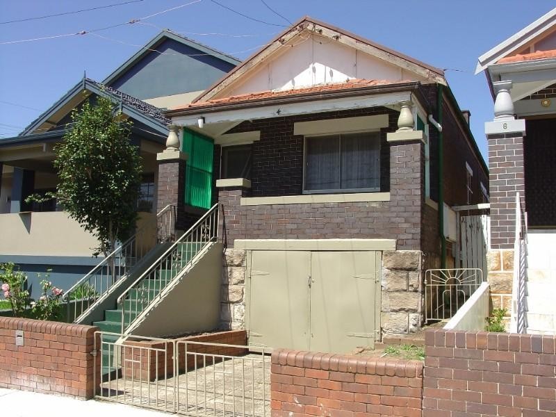 4 Bedford Street, Earlwood NSW 2206