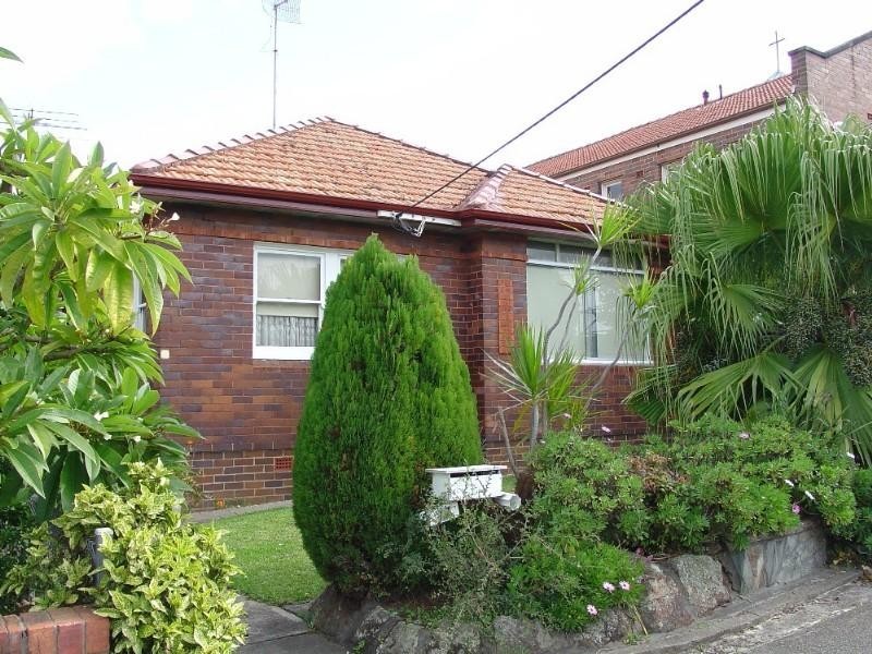 17 Warrawee Place, Beverly Hills NSW 2209