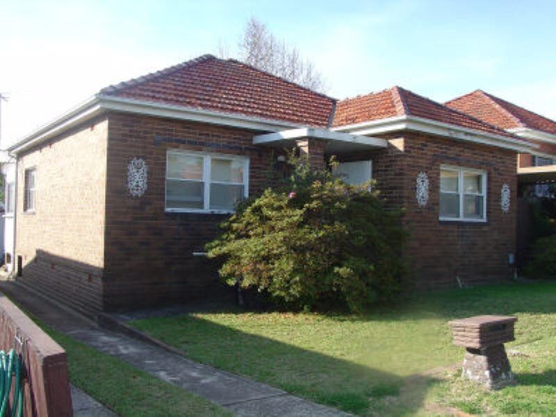 13 Hansen Avenue, Earlwood NSW 2206