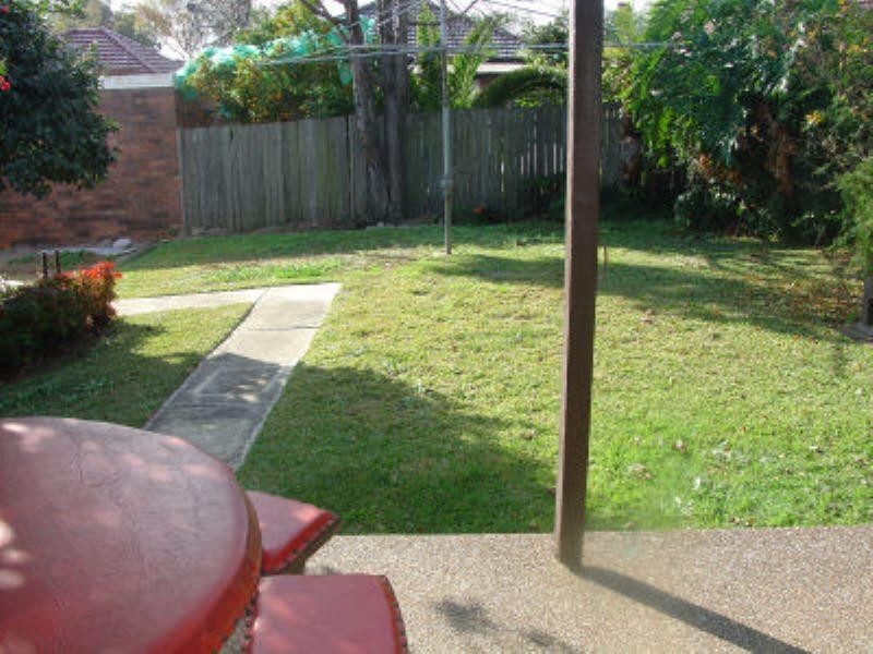 13 Hansen Avenue, Earlwood NSW 2206