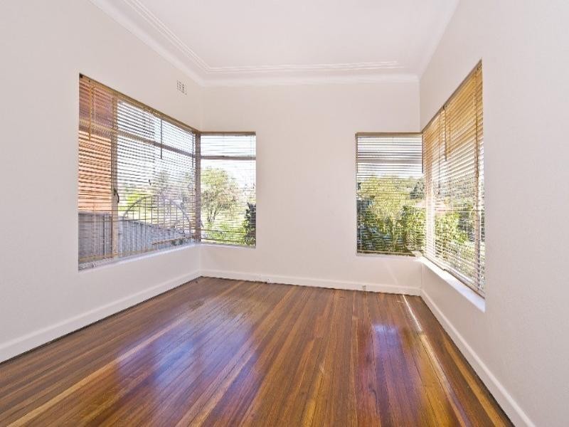 9 Banks Road, Earlwood NSW 2206