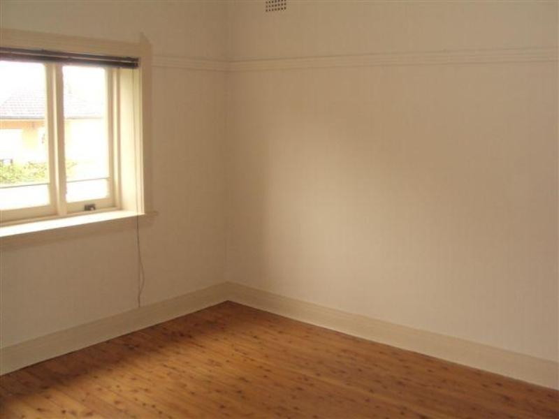 16 McGrath Avenue, Earlwood NSW 2206