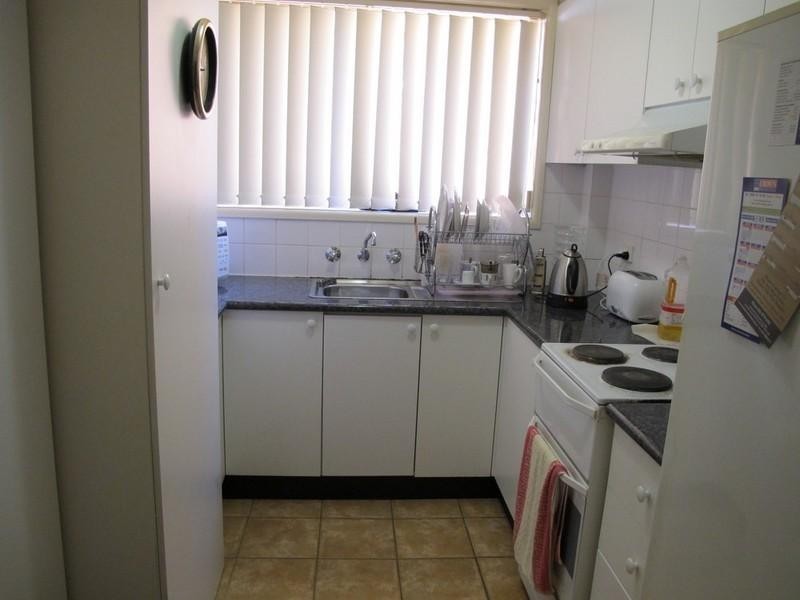 11/5 St Albans Road, Kingsgrove NSW 2208