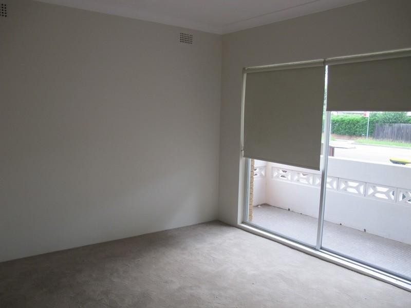 1/3 Seventh Avenue, Campsie NSW 2194