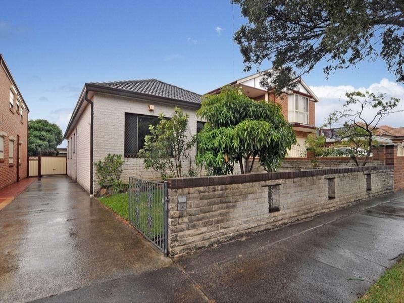 10 Clisdell Avenue, Canterbury NSW 2193