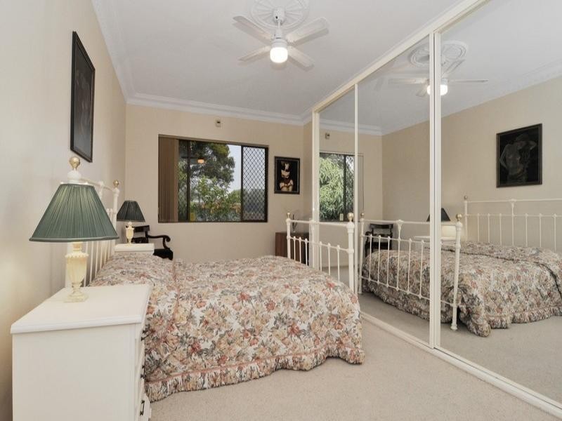 10 Clisdell Avenue, Canterbury NSW 2193