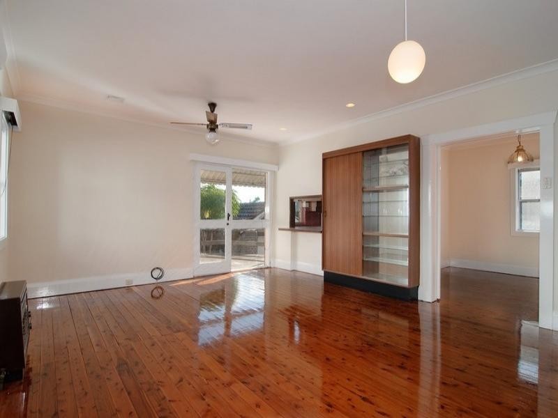 6 Warburton Parade, Earlwood NSW 2206