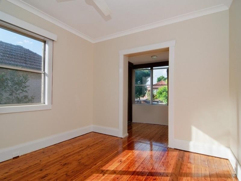 6 Warburton Parade, Earlwood NSW 2206