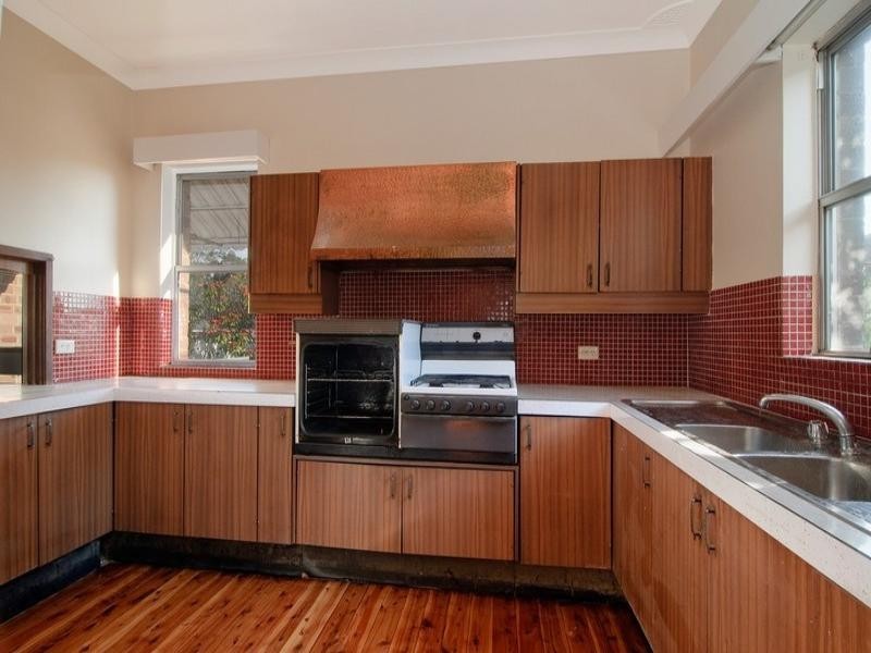 6 Warburton Parade, Earlwood NSW 2206