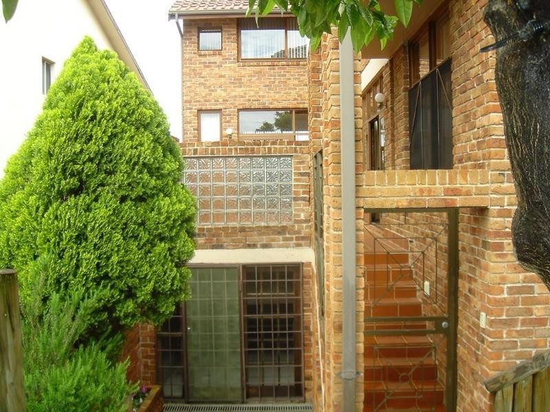 49 Gueudecourt Avenue, Earlwood NSW 2206