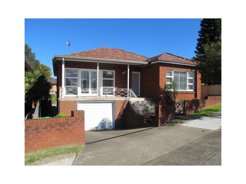 38 Moorefields Road, Kingsgrove NSW 2208