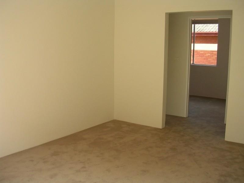 6/3 Seventh Avenue, Campsie NSW 2194