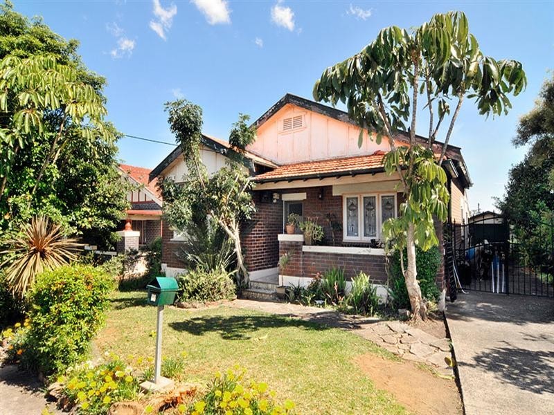 5 Shaw Avenue, Earlwood NSW 2206