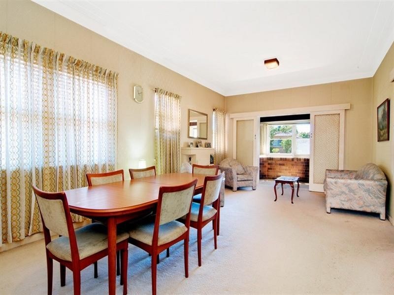 21 Rosemeath Avenue, Kingsgrove NSW 2208