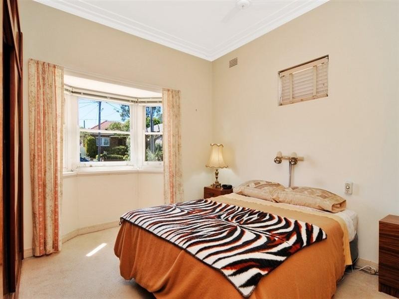21 Rosemeath Avenue, Kingsgrove NSW 2208