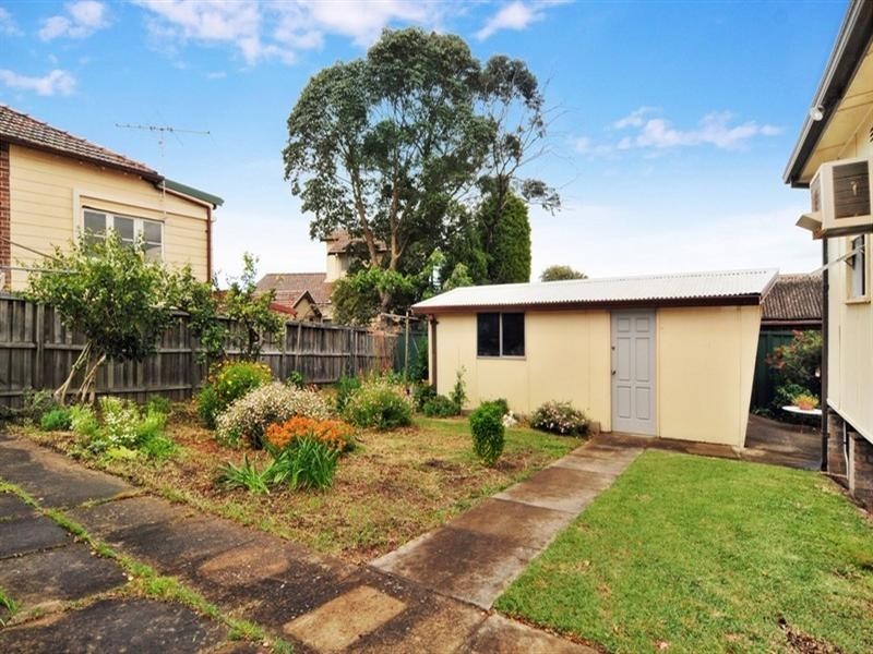 19 Willunga Avenue, Earlwood NSW 2206