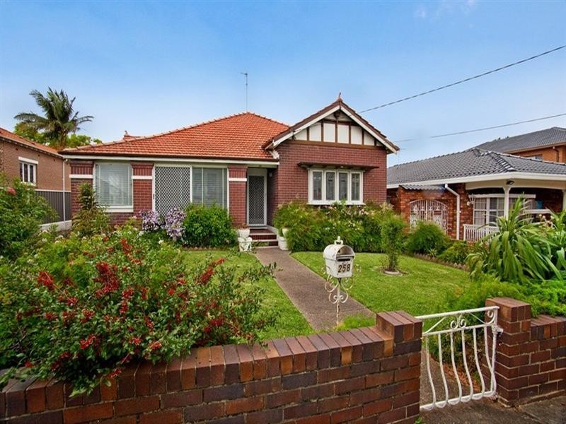 258 William Street, Kingsgrove NSW 2208