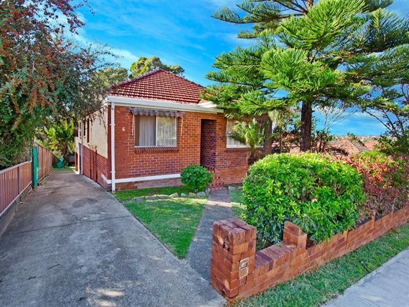 6 Arinya Street, Kingsgrove NSW 2208