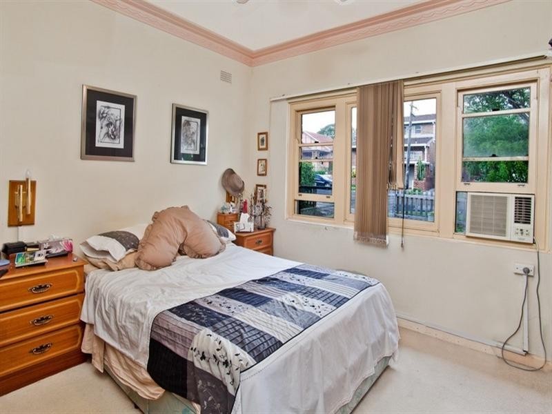 11 Phillips Avenue, Canterbury NSW 2193