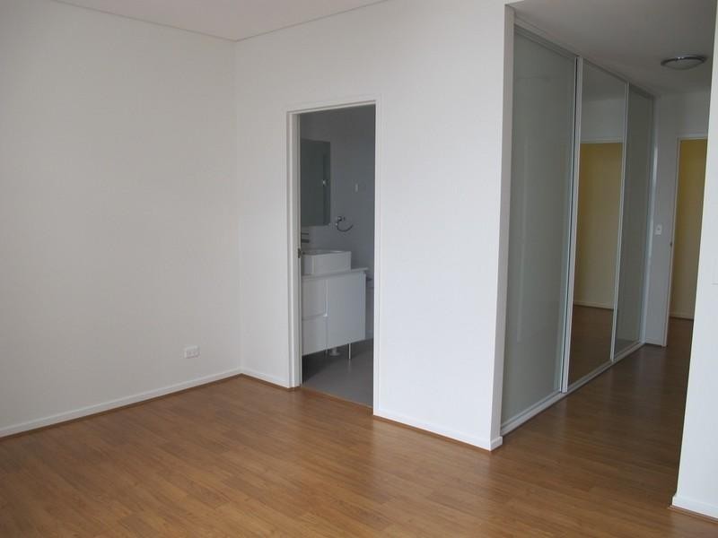 30/1 Cooks Avenue, Canterbury NSW 2193