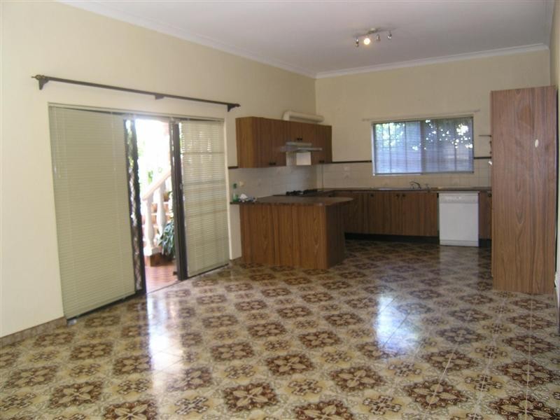 1/24 Howard Street, Canterbury NSW 2193