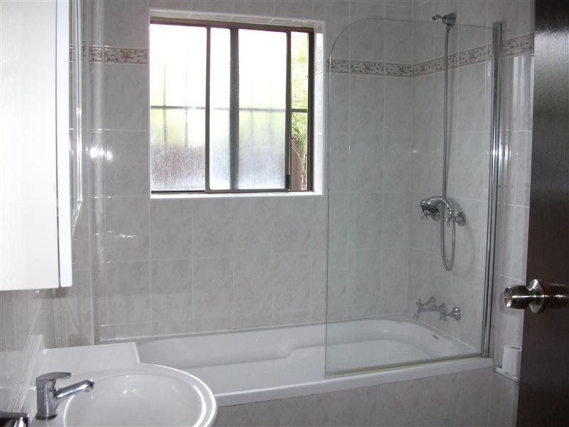 1/24 Howard Street, Canterbury NSW 2193