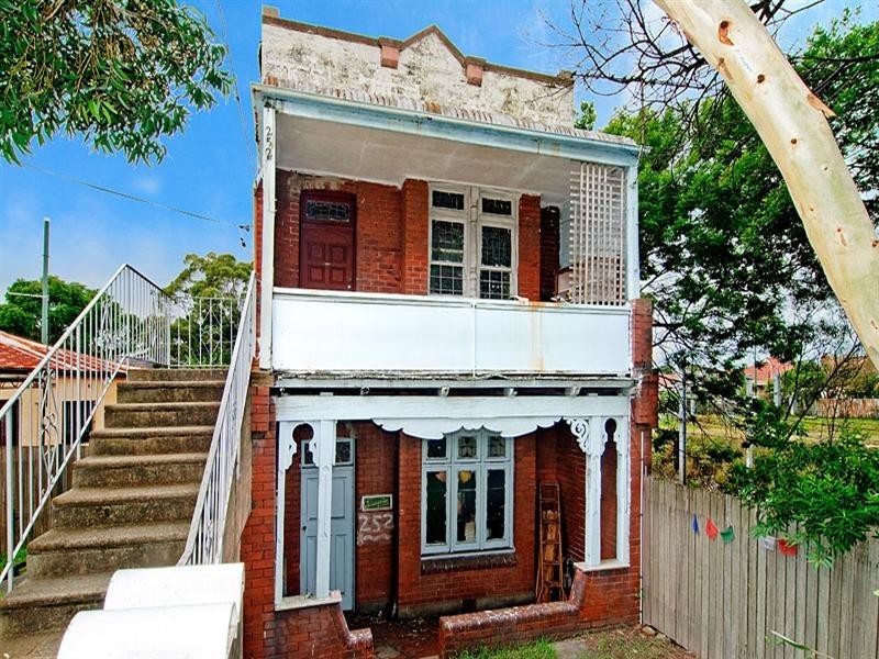 252 Livingstone Road, Marrickville NSW 2204