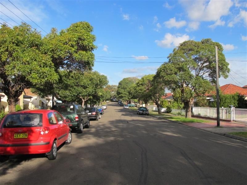 64 Beauchamp Street, Wiley Park NSW 2195