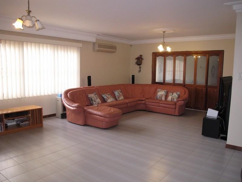 6 Baringa Road, Earlwood NSW 2206