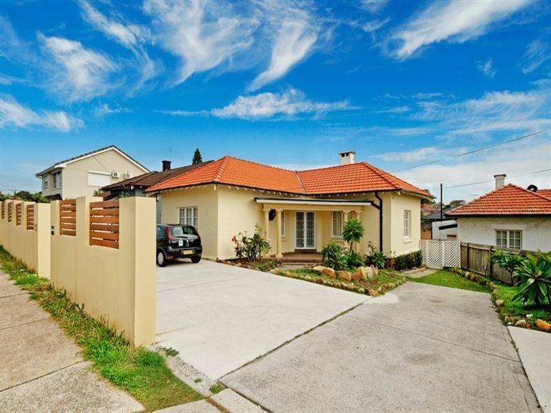 105 Kingsgrove Road, Kingsgrove NSW 2208