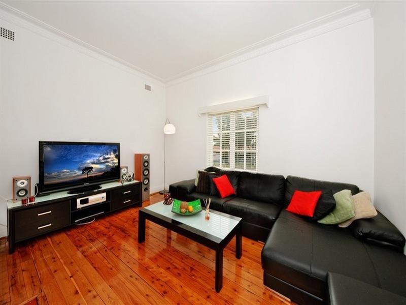 105 Kingsgrove Road, Kingsgrove NSW 2208