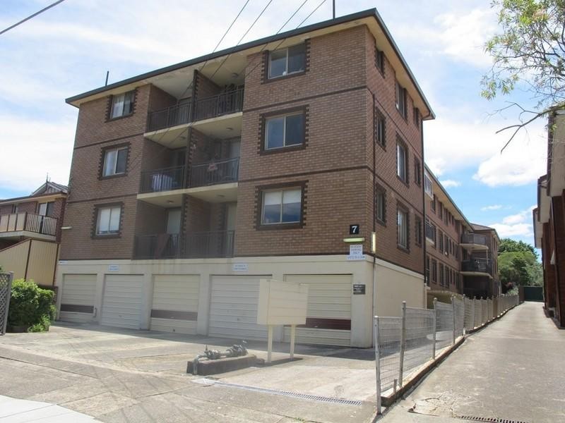 23/7 Myers Street, Roselands NSW 2196