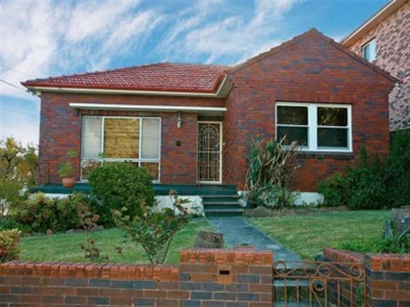 23 Beaconsfield Avenue, Kingsgrove NSW 2208