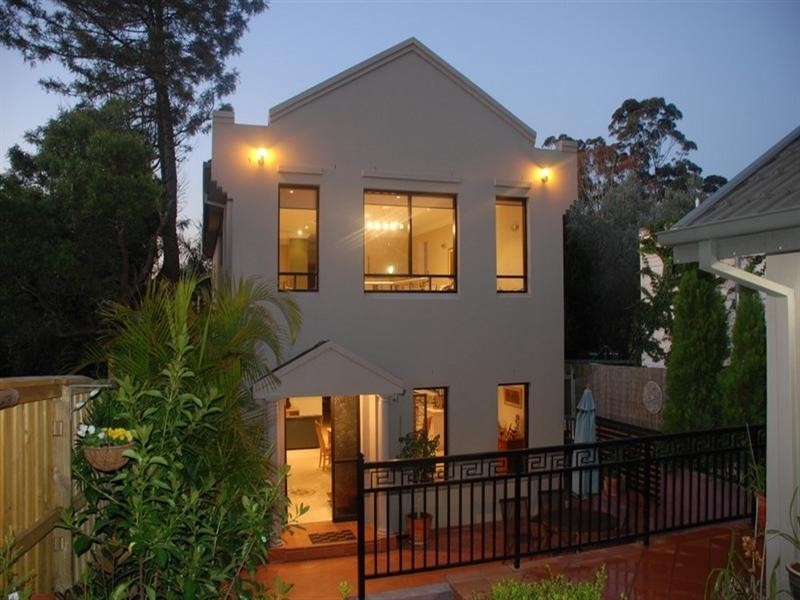 29 Undercliffe Road, Earlwood NSW 2206