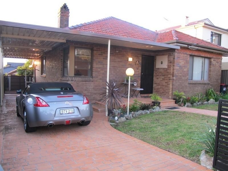 15 Eulabah Avenue, Earlwood NSW 2206