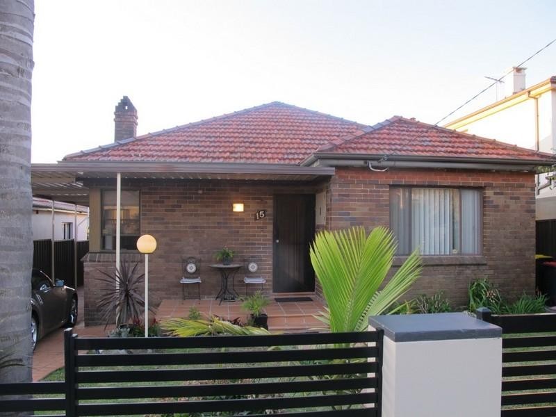 15 Eulabah Avenue, Earlwood NSW 2206