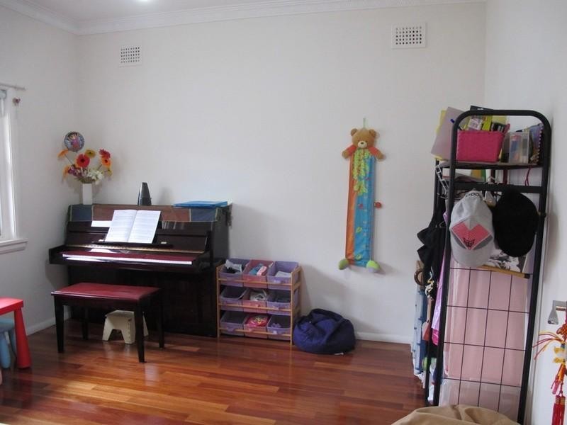 27 Arncliffe Road, Earlwood NSW 2206