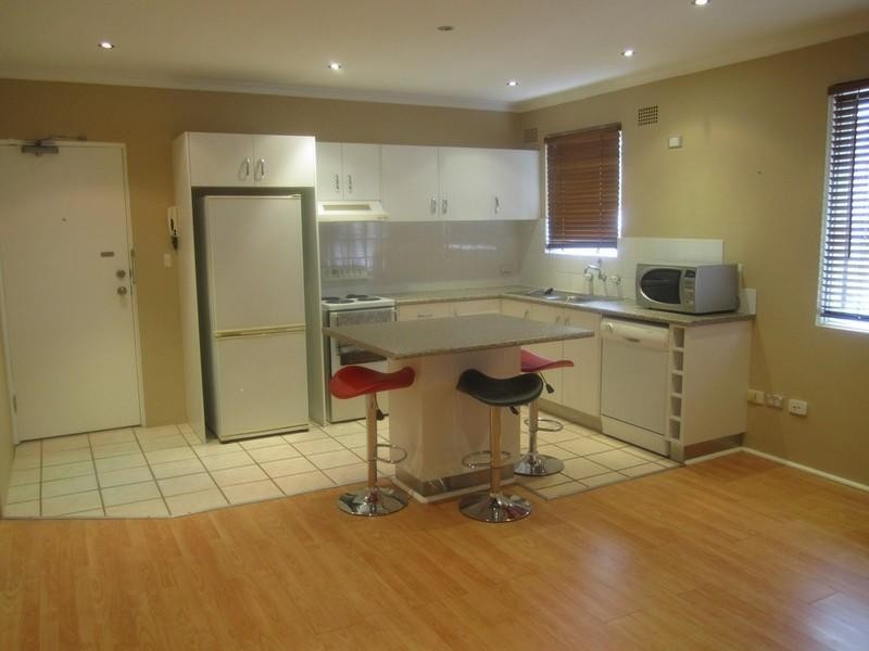 6/246 William Street, Kingsgrove NSW 2208