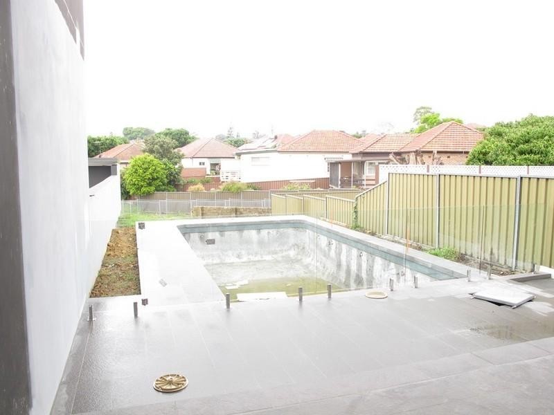 34 Narani Crescent, Earlwood NSW 2206