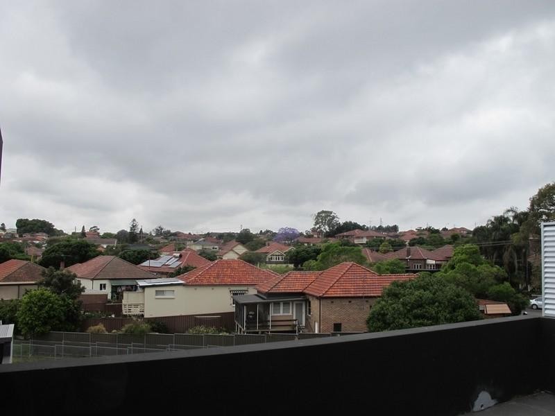 34 Narani Crescent, Earlwood NSW 2206