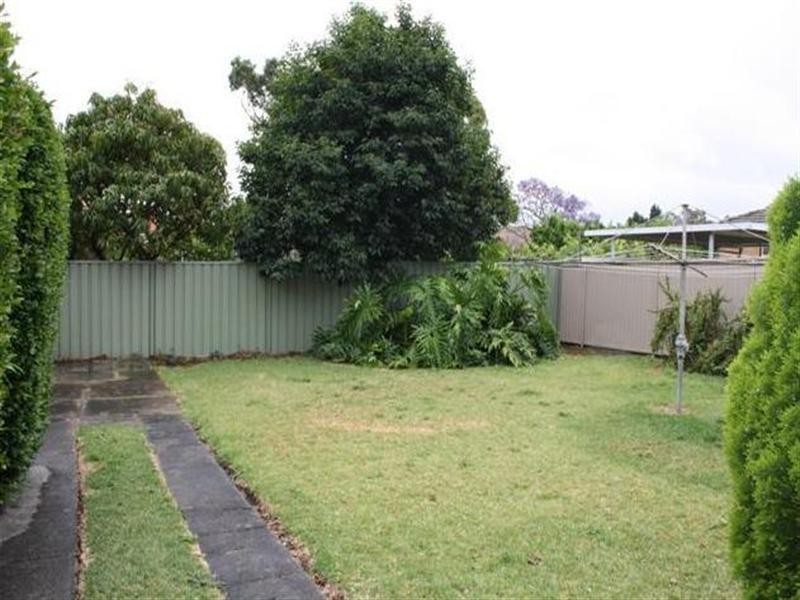 1 Mabel Street, Kingsgrove NSW 2208