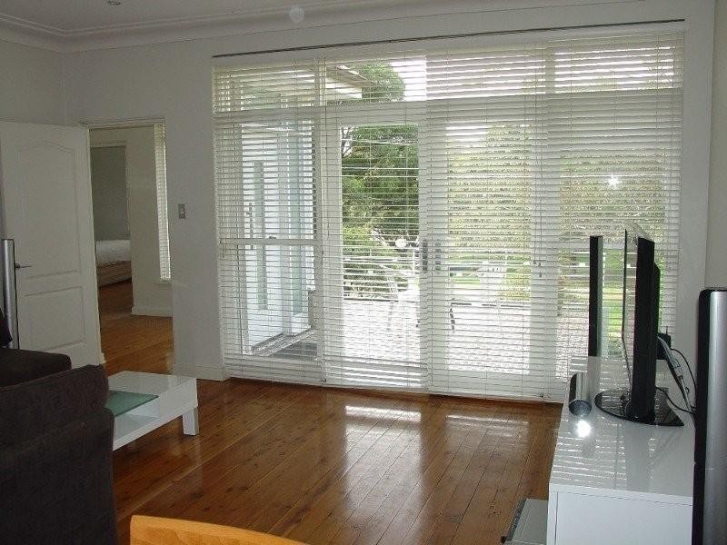 33 Paris Avenue, Earlwood NSW 2206