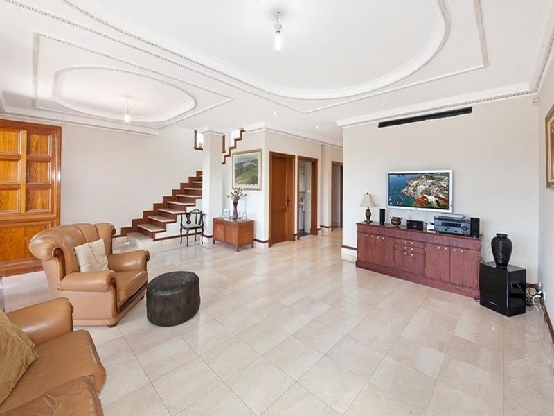 123 Chapel Street, Kingsgrove NSW 2208