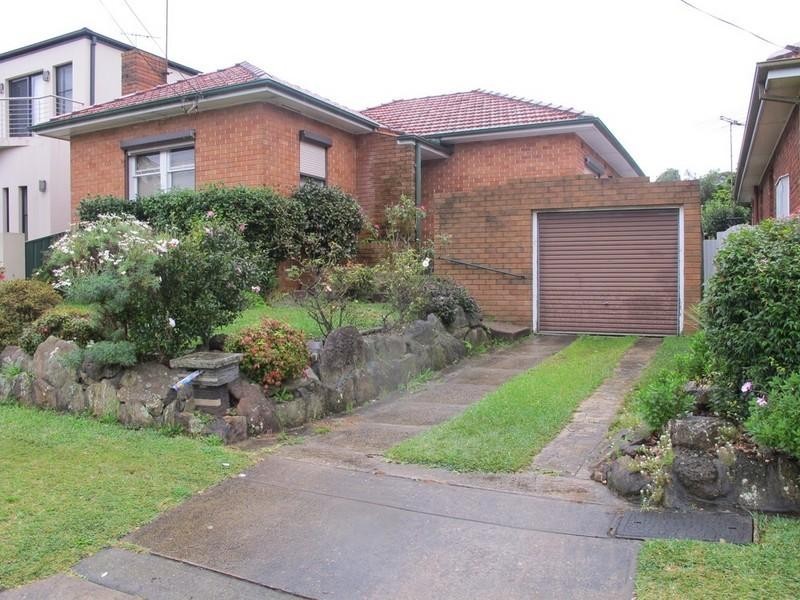 1 Warejee Street, Kingsgrove NSW 2208